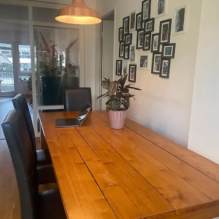 アパート Checkpoint Charlie ベルリン