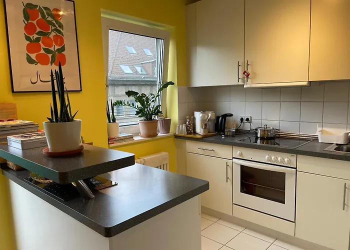 Checkpoint Charlie *